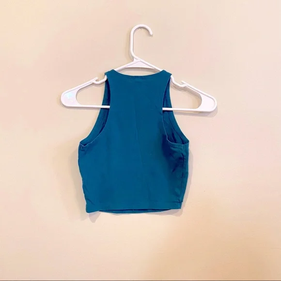 Garage Basic Cropped Tank - Picture 2 of 6